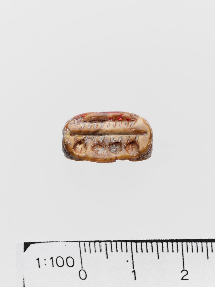 Steatite triangular prism, Serpentine (burnt), Minoan