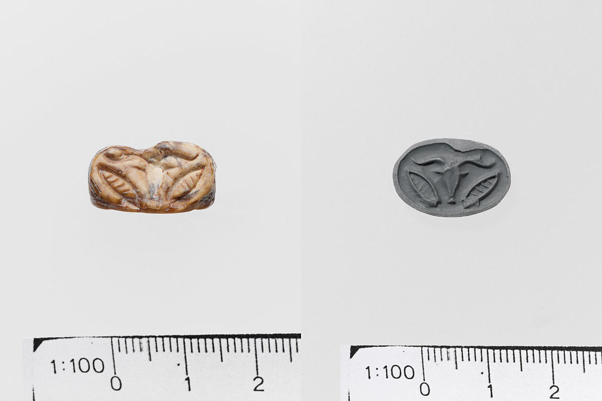 Steatite triangular prism, Serpentine (burnt), Minoan