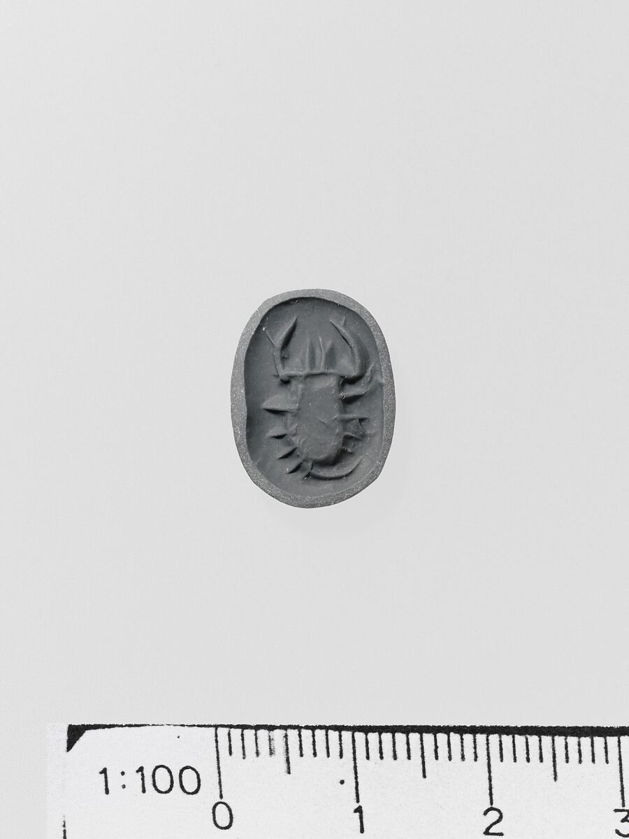 Steatite triangular prism, Serpentine, Minoan