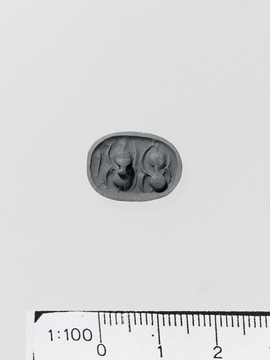 Steatite triangular prism, Serpentine, Minoan