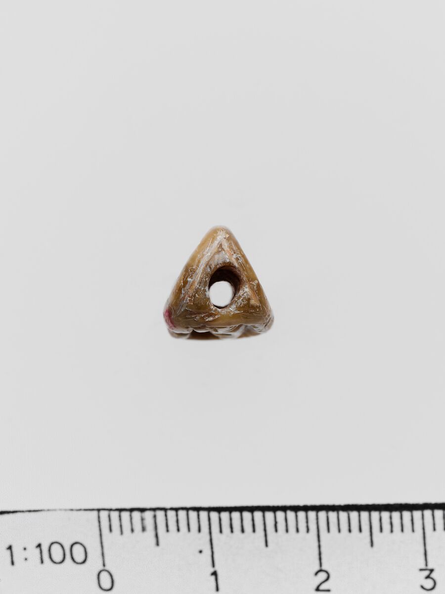 Steatite triangular prism, Serpentine, Minoan