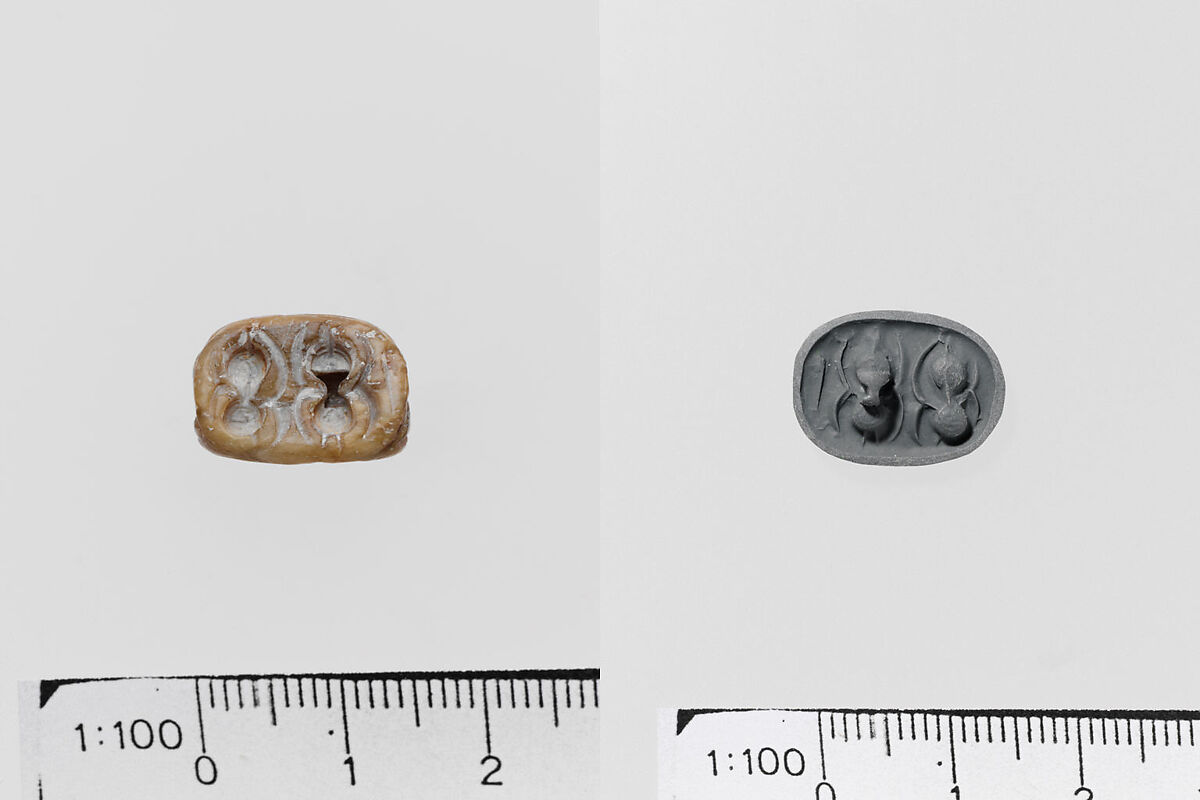 Steatite triangular prism, Serpentine, Minoan