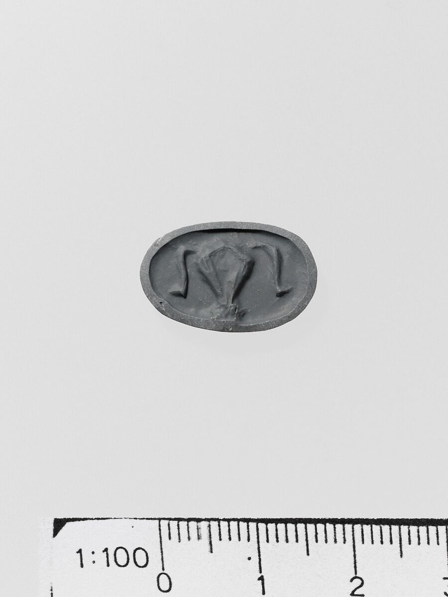 Steatite triangular prism, Serpentine, Minoan