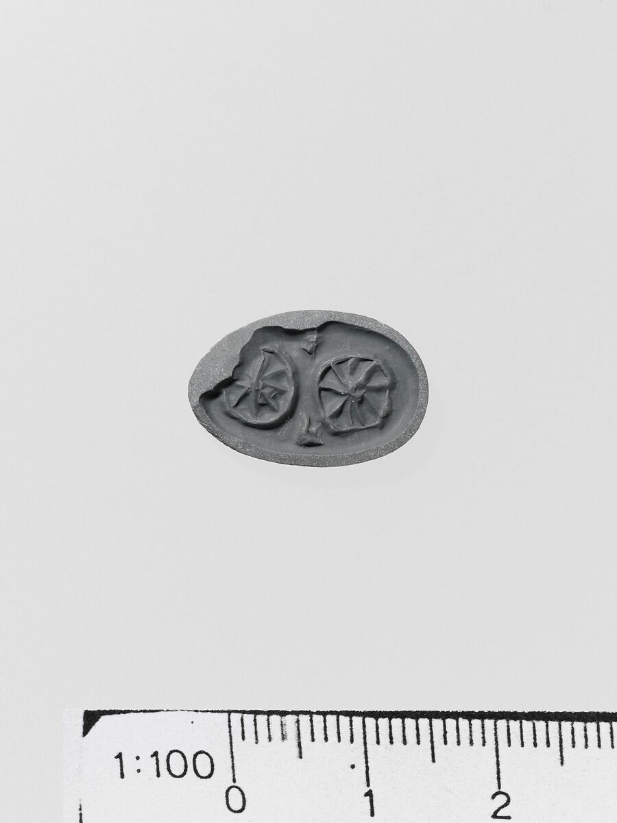 Steatite triangular prism, Serpentine, Minoan