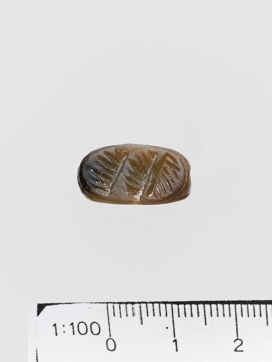 Steatite triangular prism, Serpentine, Minoan