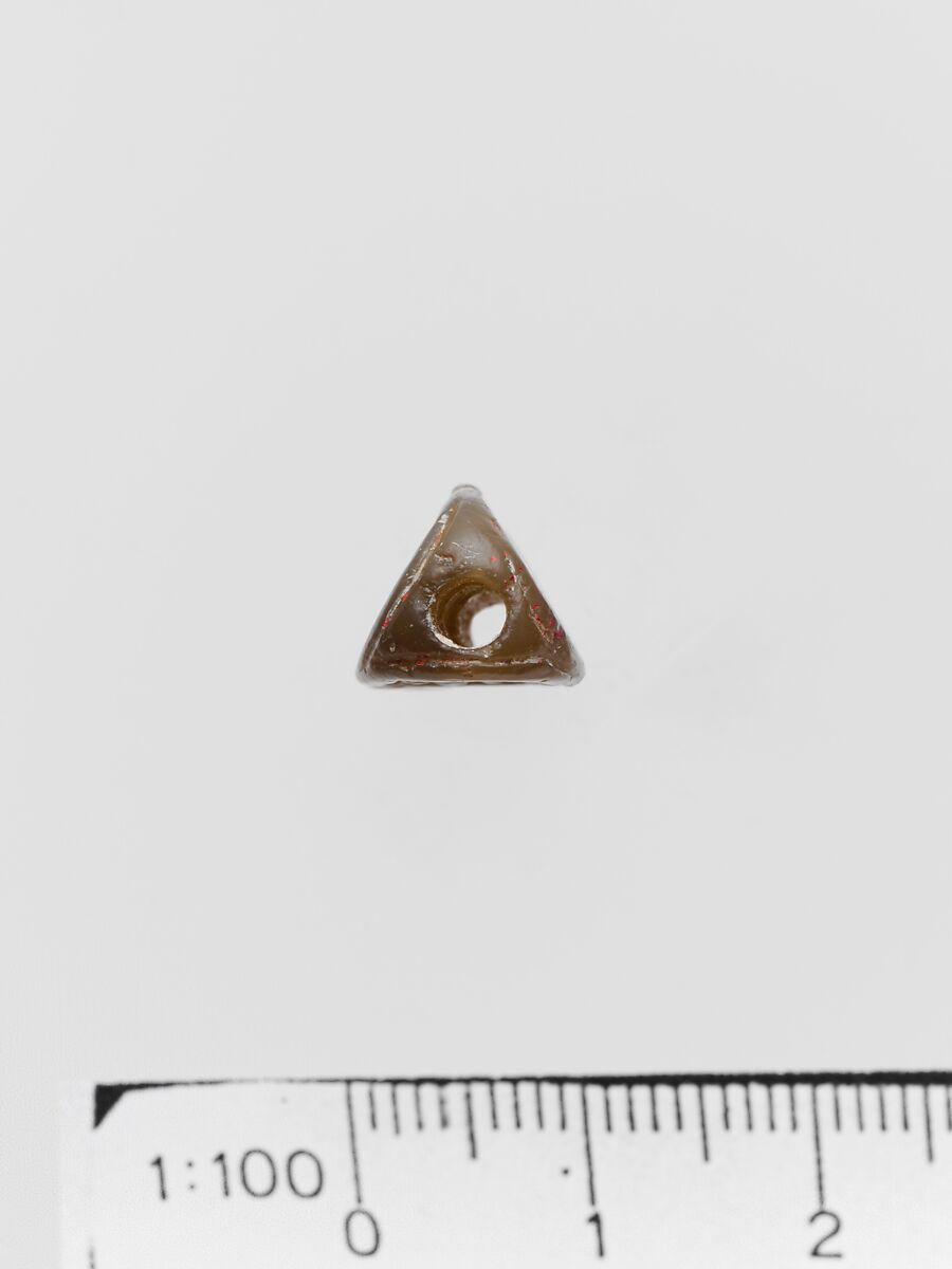 Steatite triangular prism, Serpentine, Minoan