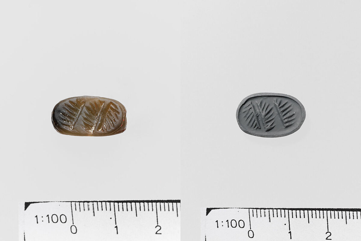 Steatite triangular prism, Serpentine, Minoan