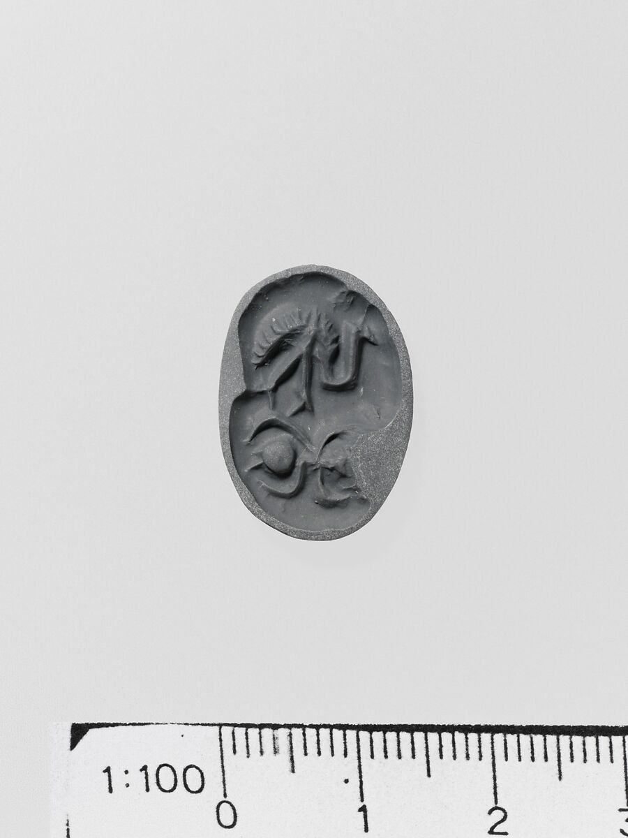 Steatite triangular prism, Serpentine, Minoan