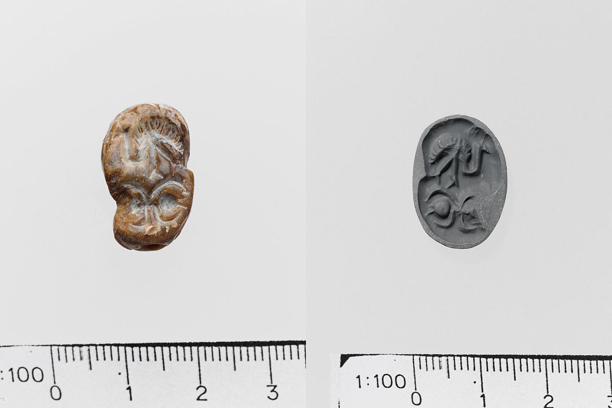 Steatite triangular prism, Serpentine, Minoan