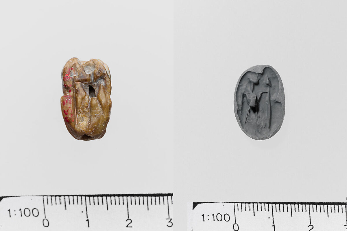 Steatite triangular prism, Serpentine, Minoan