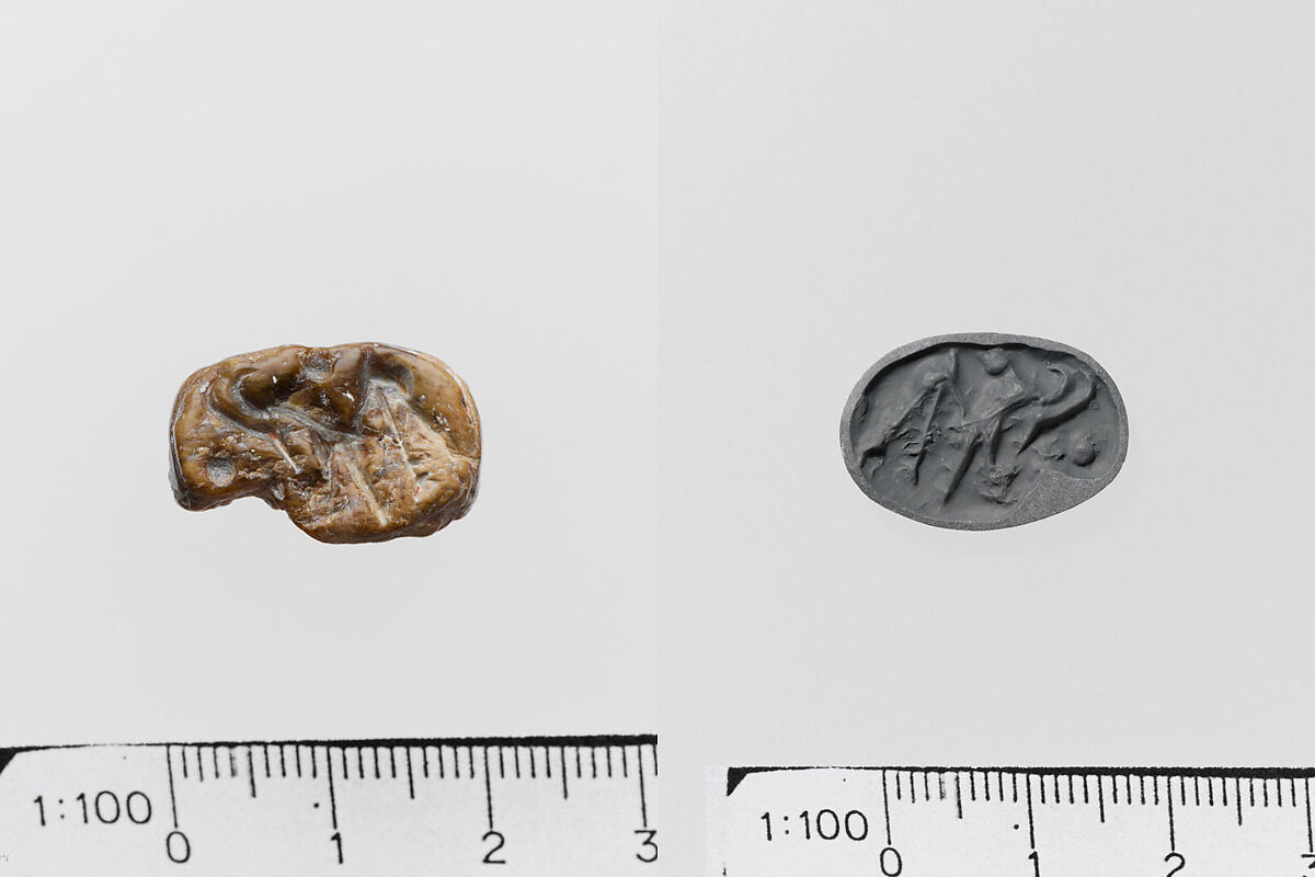 Steatite triangular prism, Serpentine, Minoan