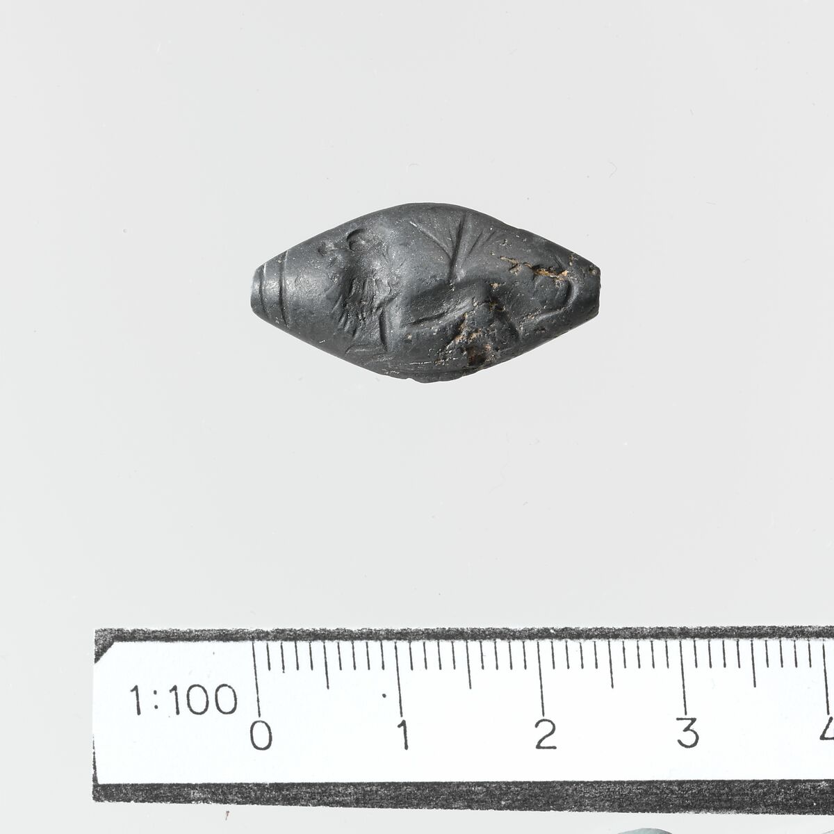 Haematite amygdaloid seal, Haemaetite, Minoan 