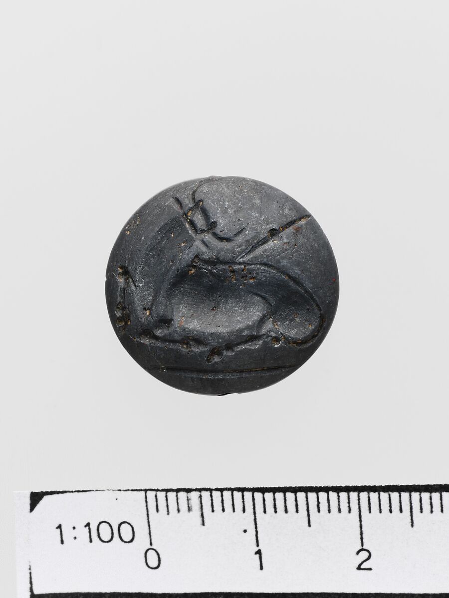 Haematite lentoid seal, Haematite, Minoan 