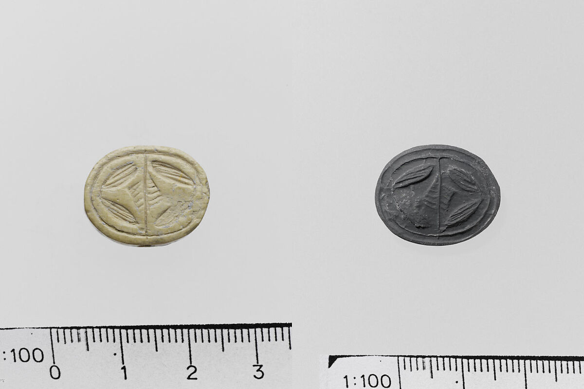 Ivory elliptical-shaped seal, Bone, Minoan