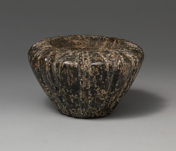 Serpentine blossom bowl