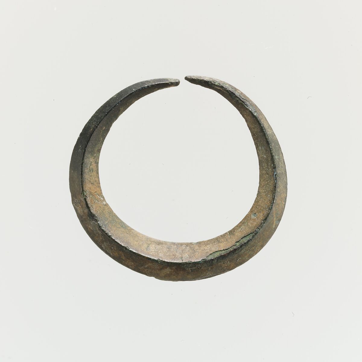 Bronze annular earring, Bronze, Minoan 