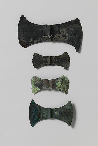 Bronze double-ax head