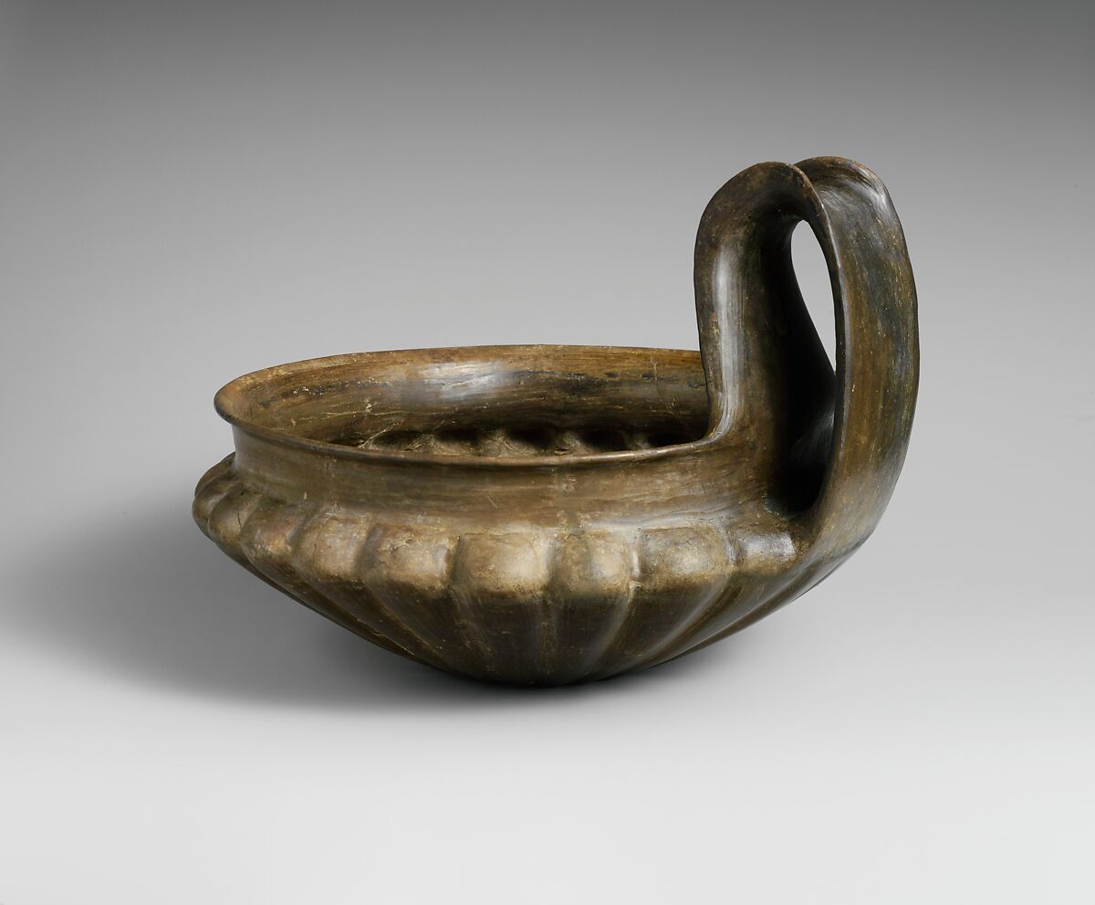Terracotta kyathos (single-handled cup), Terracotta, Late Villanovan 