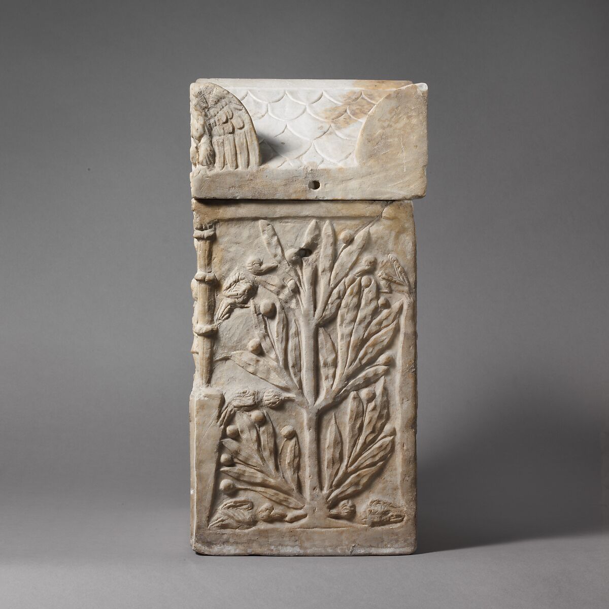 Marble cinerary chest with lid, Marble, Roman