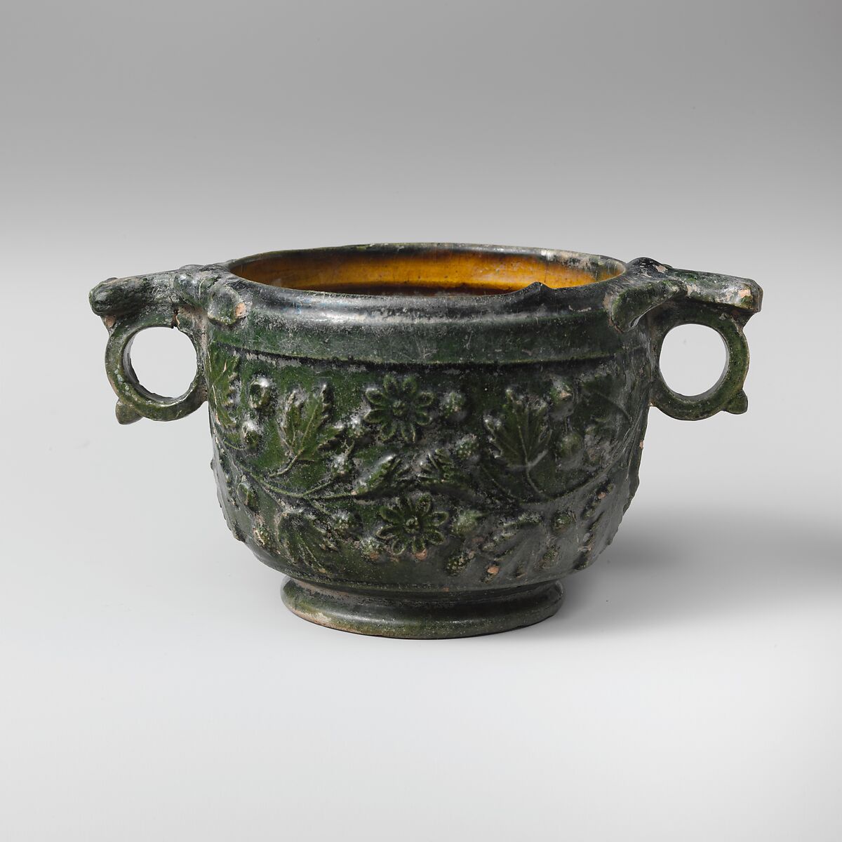 Terracotta scyphus (drinking cup), Terracotta, Roman 