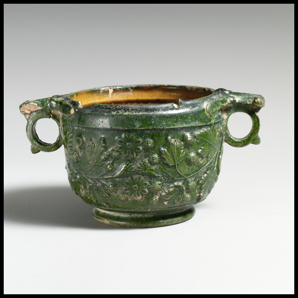 Terracotta scyphus (drinking cup), Terracotta, Roman