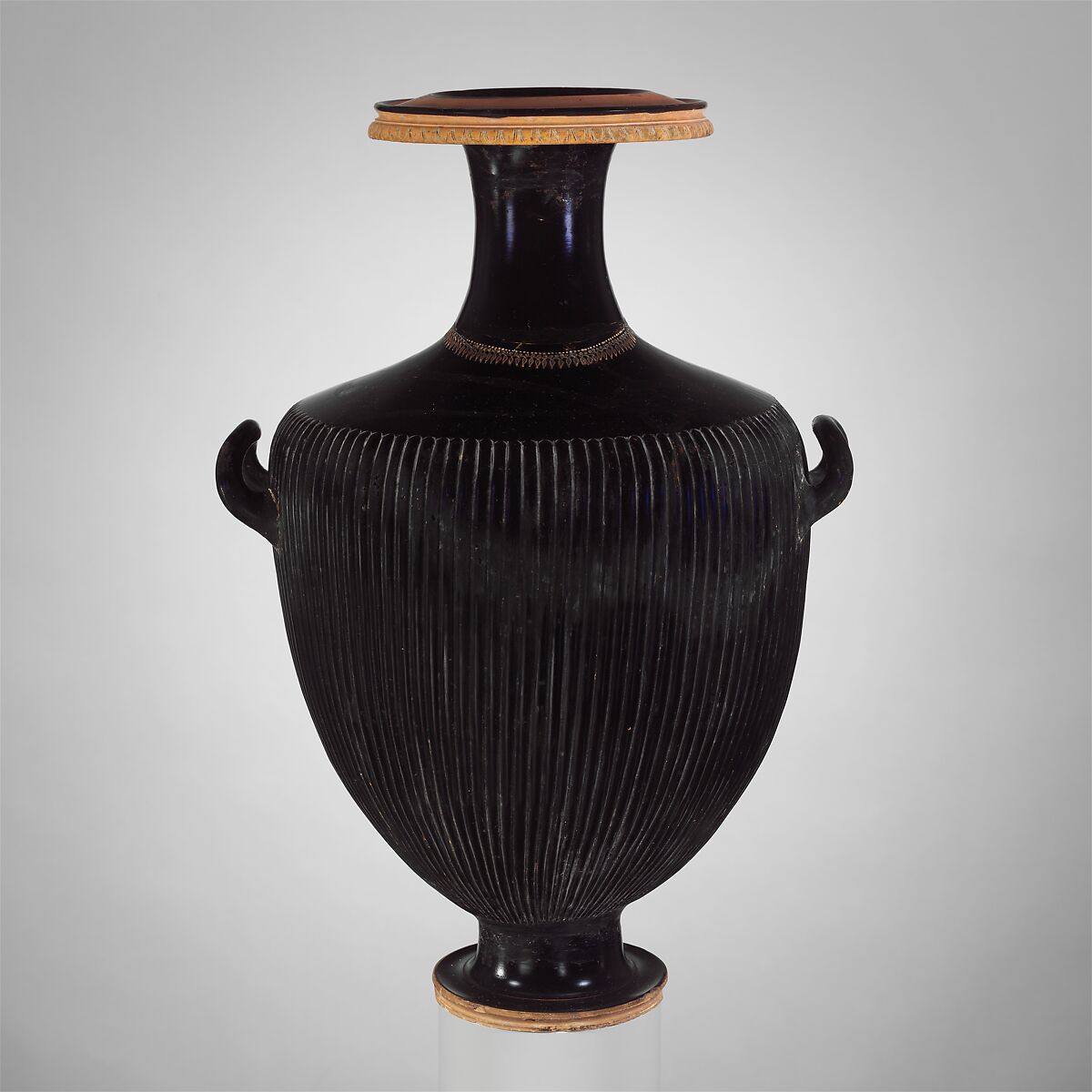 Terracotta hydria (water jar), Terracotta, Greek, South Italian, Apulian 