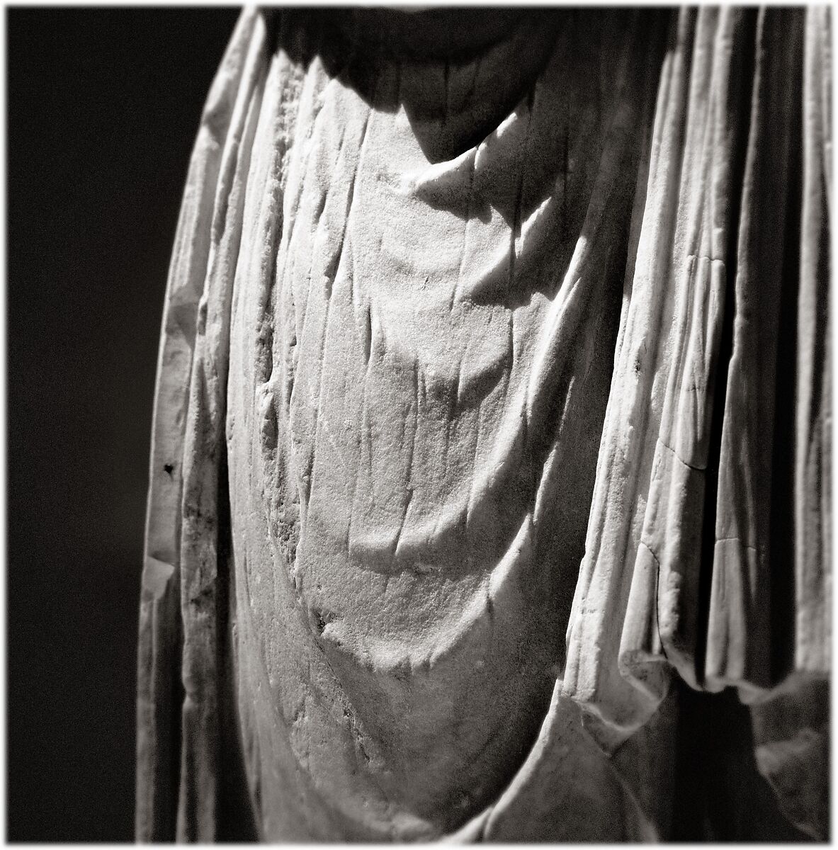 Marble statue of a wounded Amazon - Roman - Imperial - The