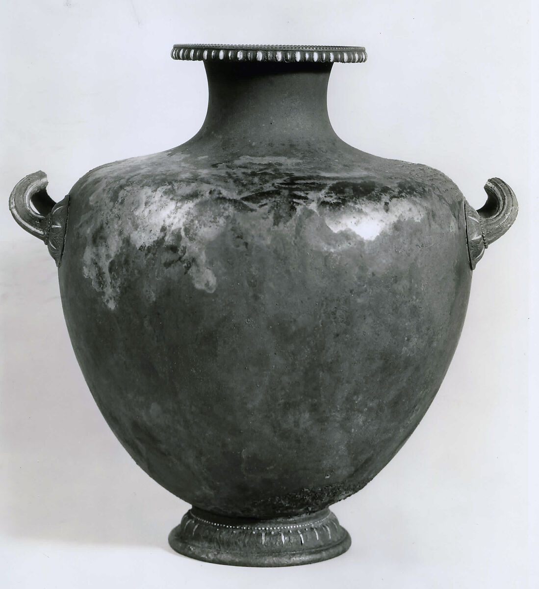 Bronze hydria (water jar) with silver inlay, Bronze, silver, Greek 