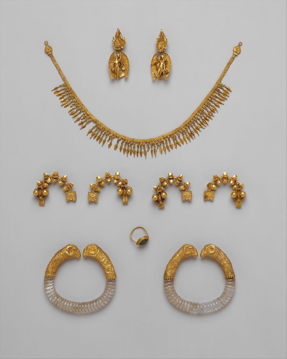 Gold strap necklace with beechnut pendants, Gold, Greek 