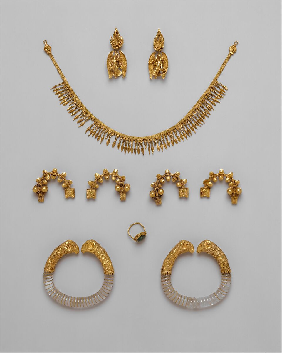 Gold strap necklace with beechnut pendants Greek Hellenistic