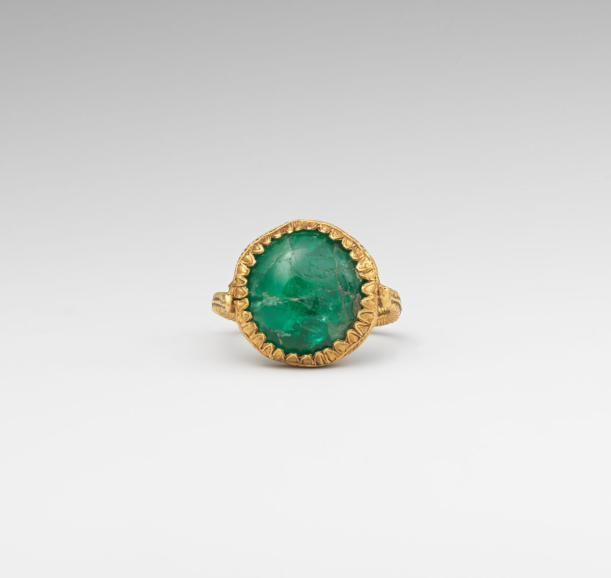 Gold ring set with an emerald, Gold, emerald, Greek 