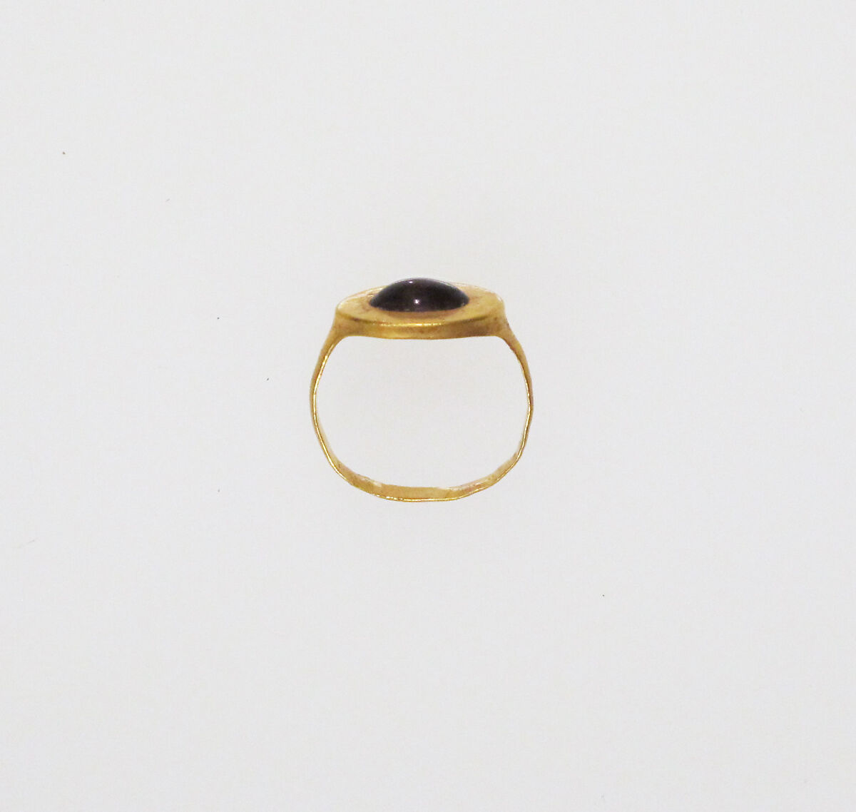 Ring with carbuncle, Gold, carbuncle, Roman 