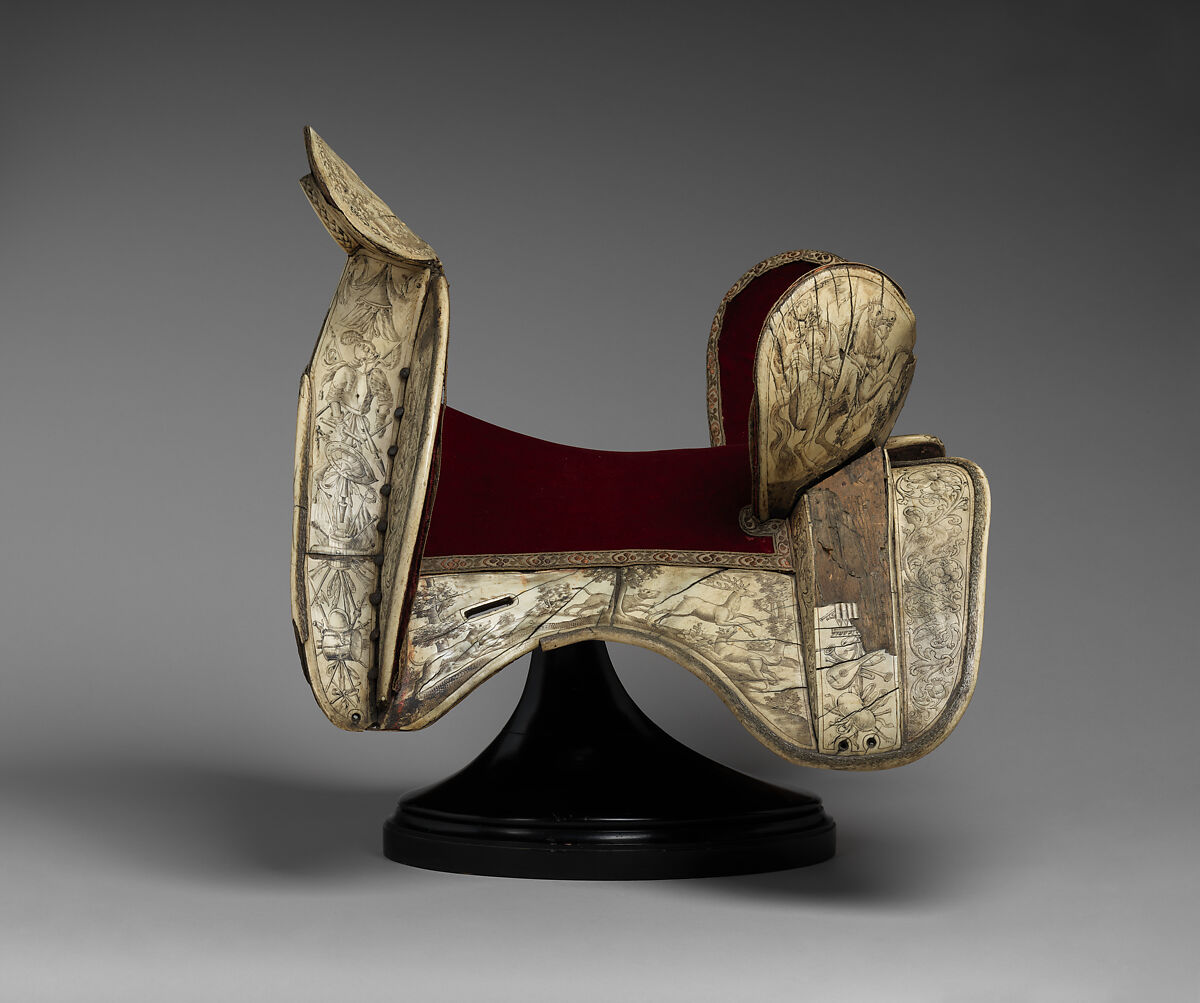 Saddle, Wood (beech), pigskin, birch bark, horn (stag), textile, gilding, gold., Polish