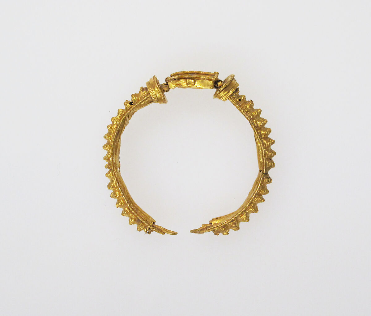 Bracelet with garnet, Gold, garnet, Greek