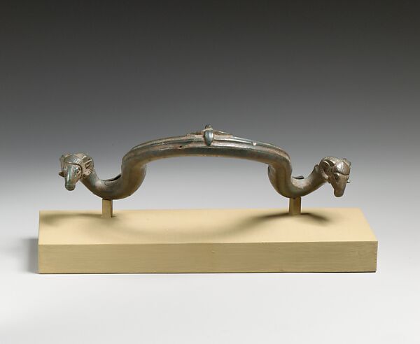 Bronze handle of a bowl or basin