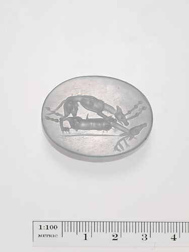 Chalcedony scaraboid seal