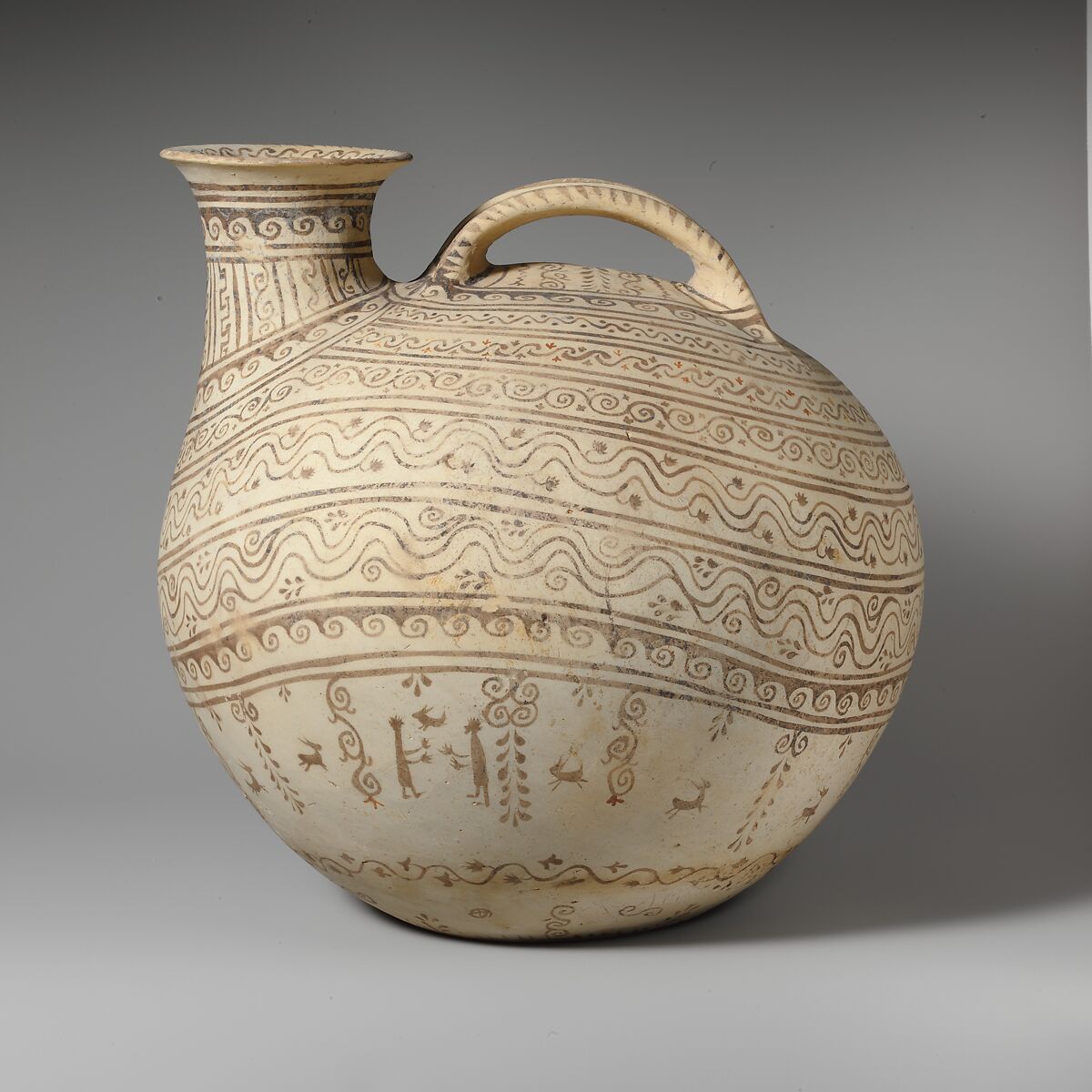 Terracotta askos (flask with a spout and handle over the top), Terracotta, Native Italic, Daunian, Canosan