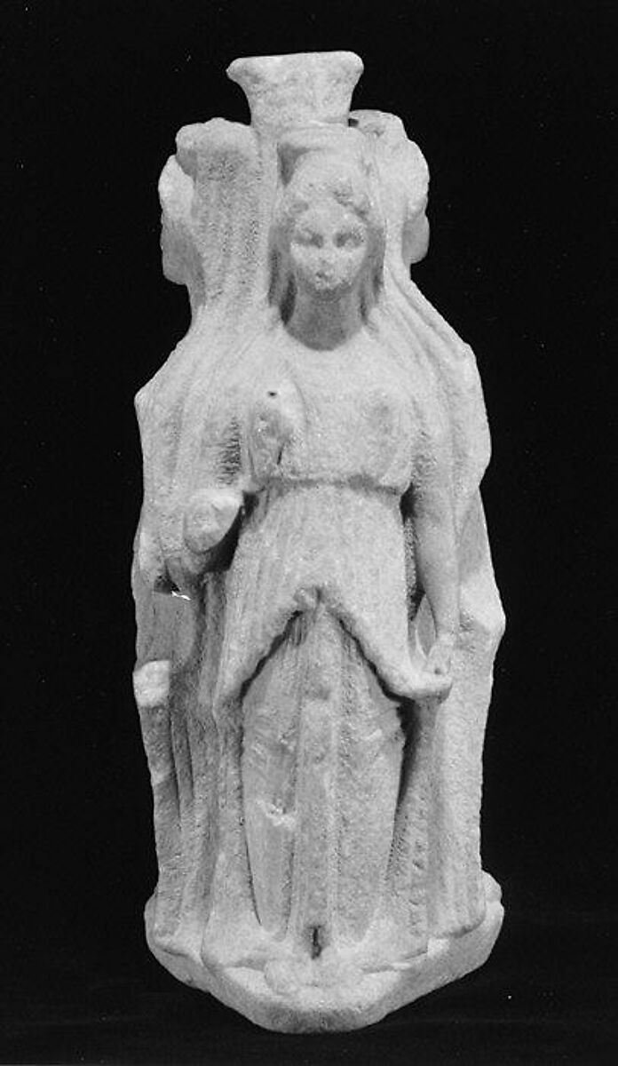 Marble statuette of the goddess Hekate, Adaptation of work attributed to Alkamenes, Marble, Roman 