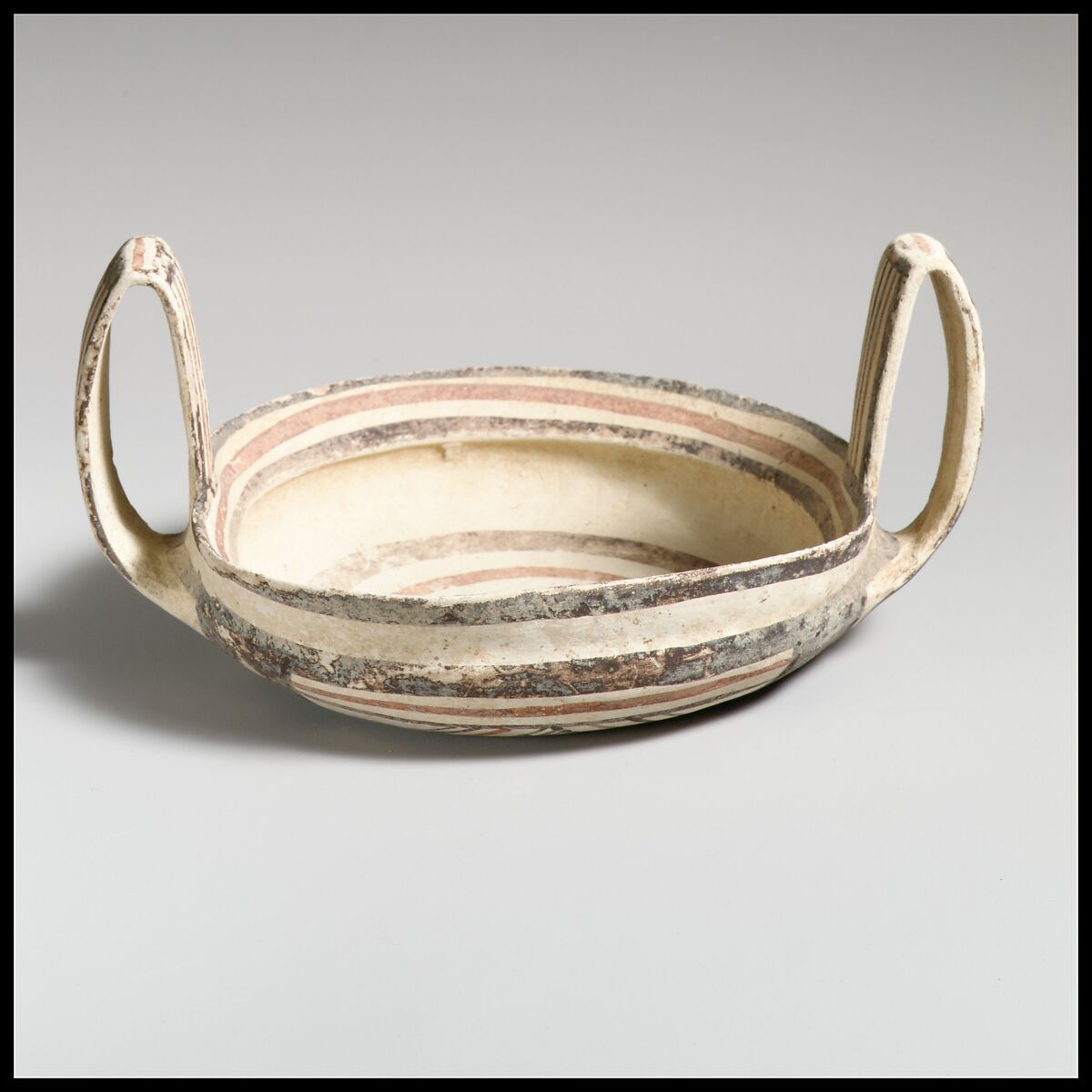 Bowl, Terracotta, Italic-Native, South Italian (Daunian)