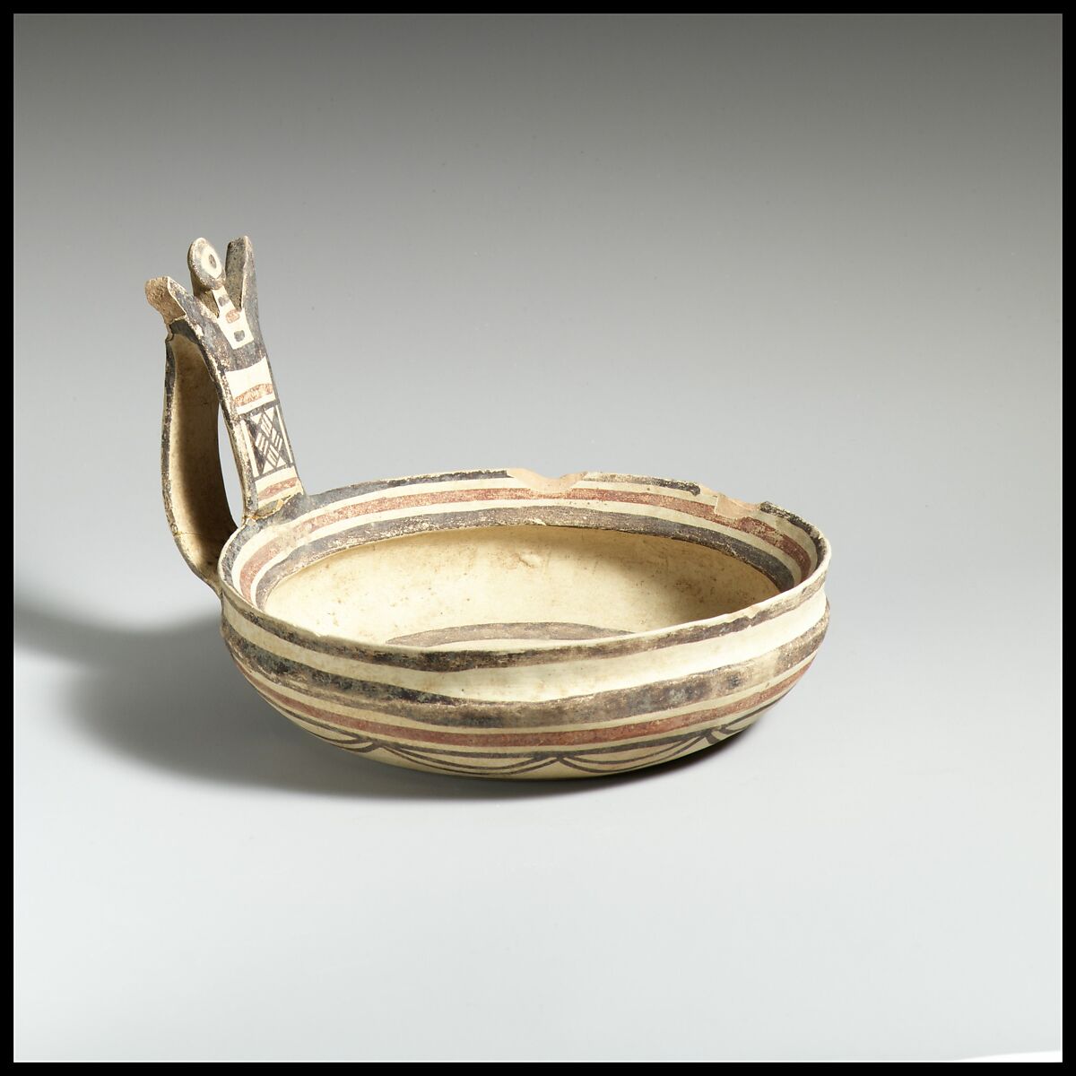 Terracotta bowl with vertical handle, Terracotta, Native Italic, Daunian