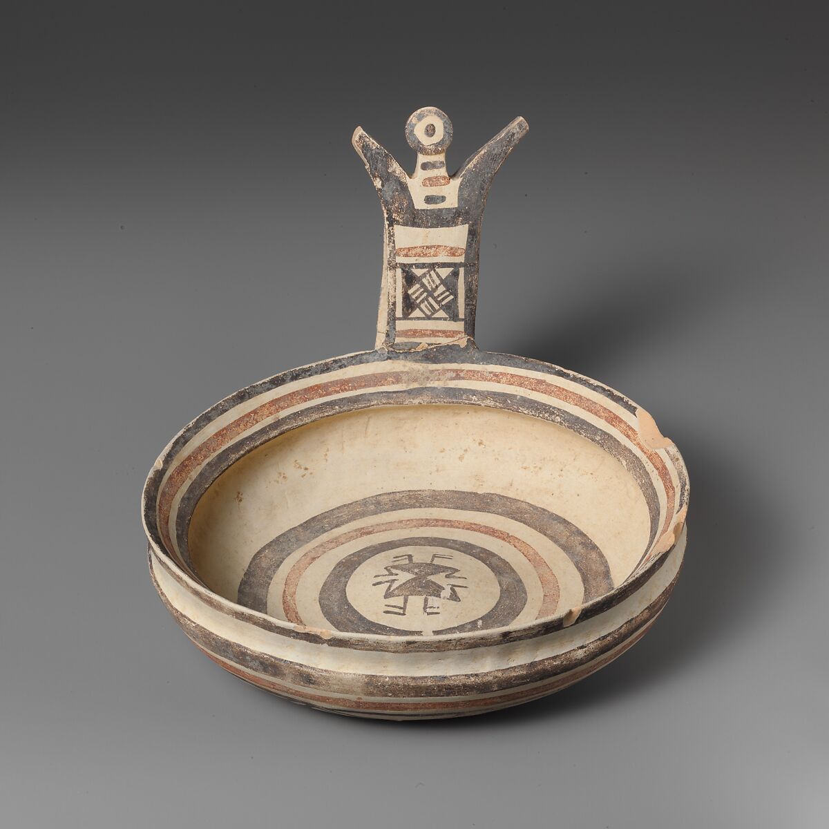 Terracotta bowl with vertical handle, Terracotta, Native Italic, Daunian 