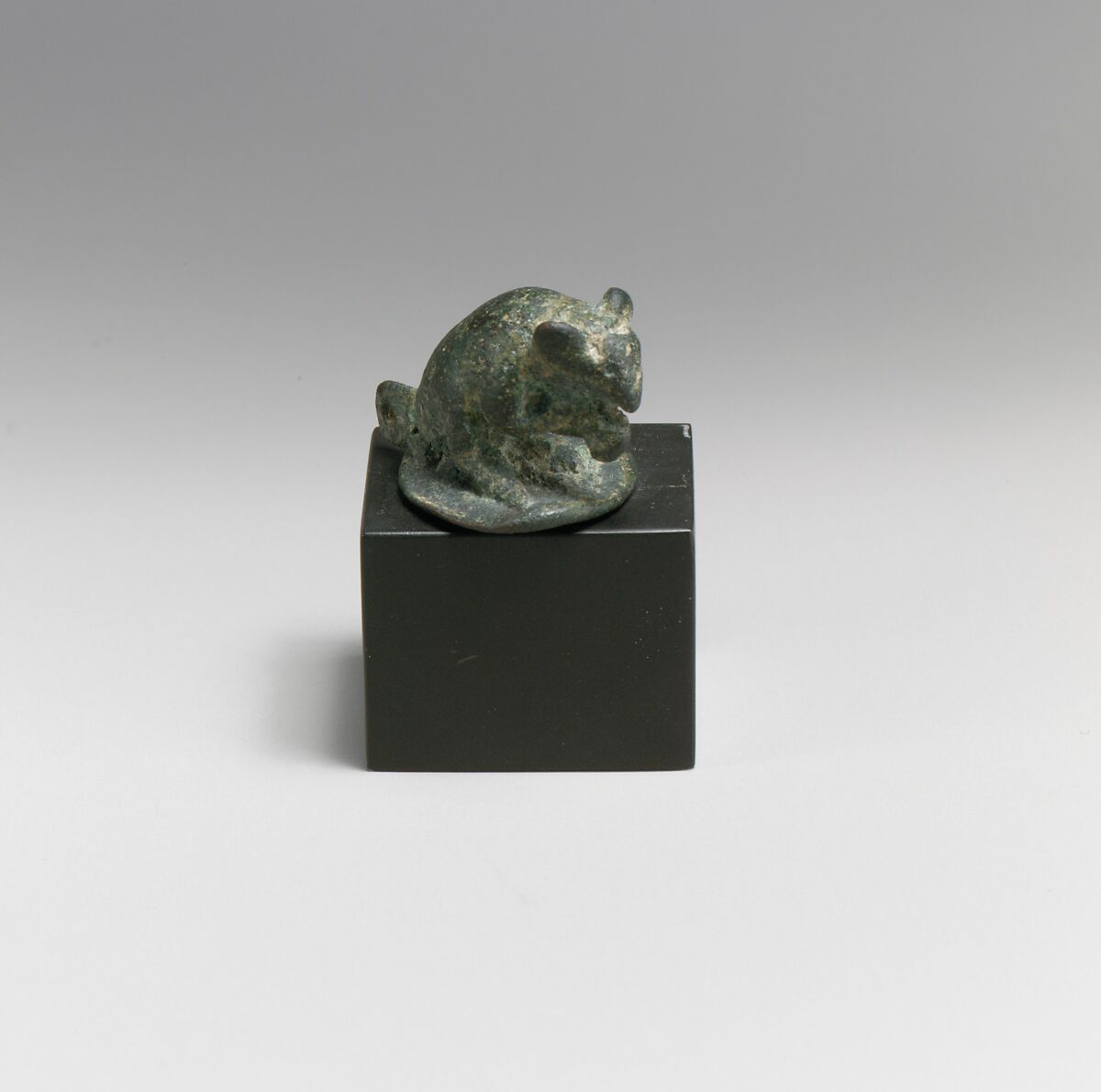 Bronze statuette of a mouse, Bronze, Roman 