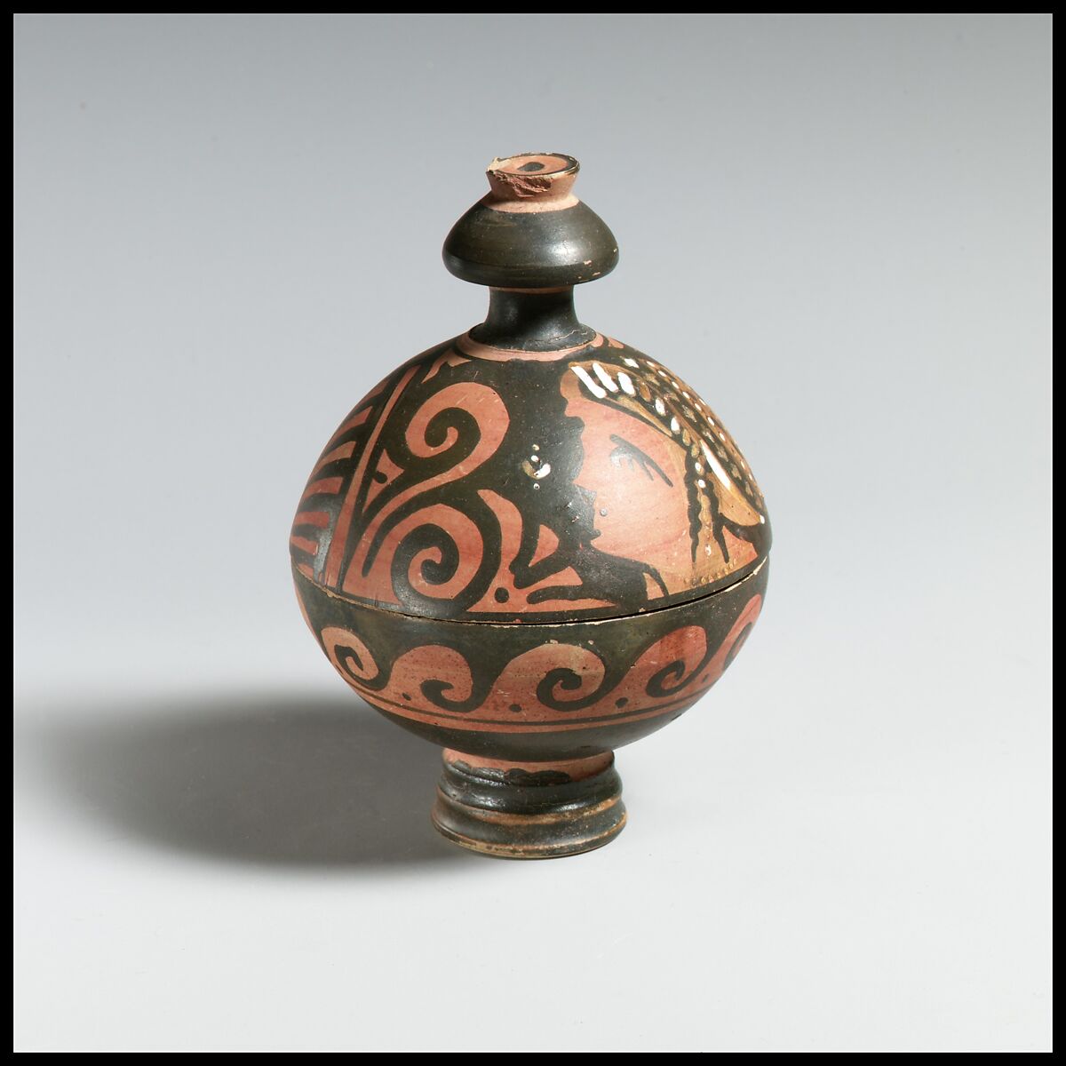 Pyxis, Attributed to the Kantharos Group, Terracotta, Greek, South Italian, Apulian 