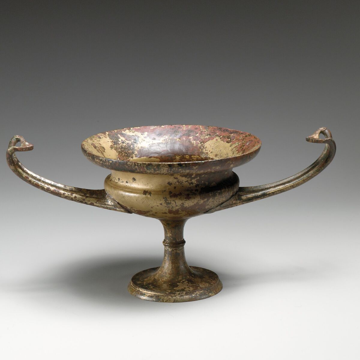 Bronze kylix (drinking cup), Bronze, Greek 