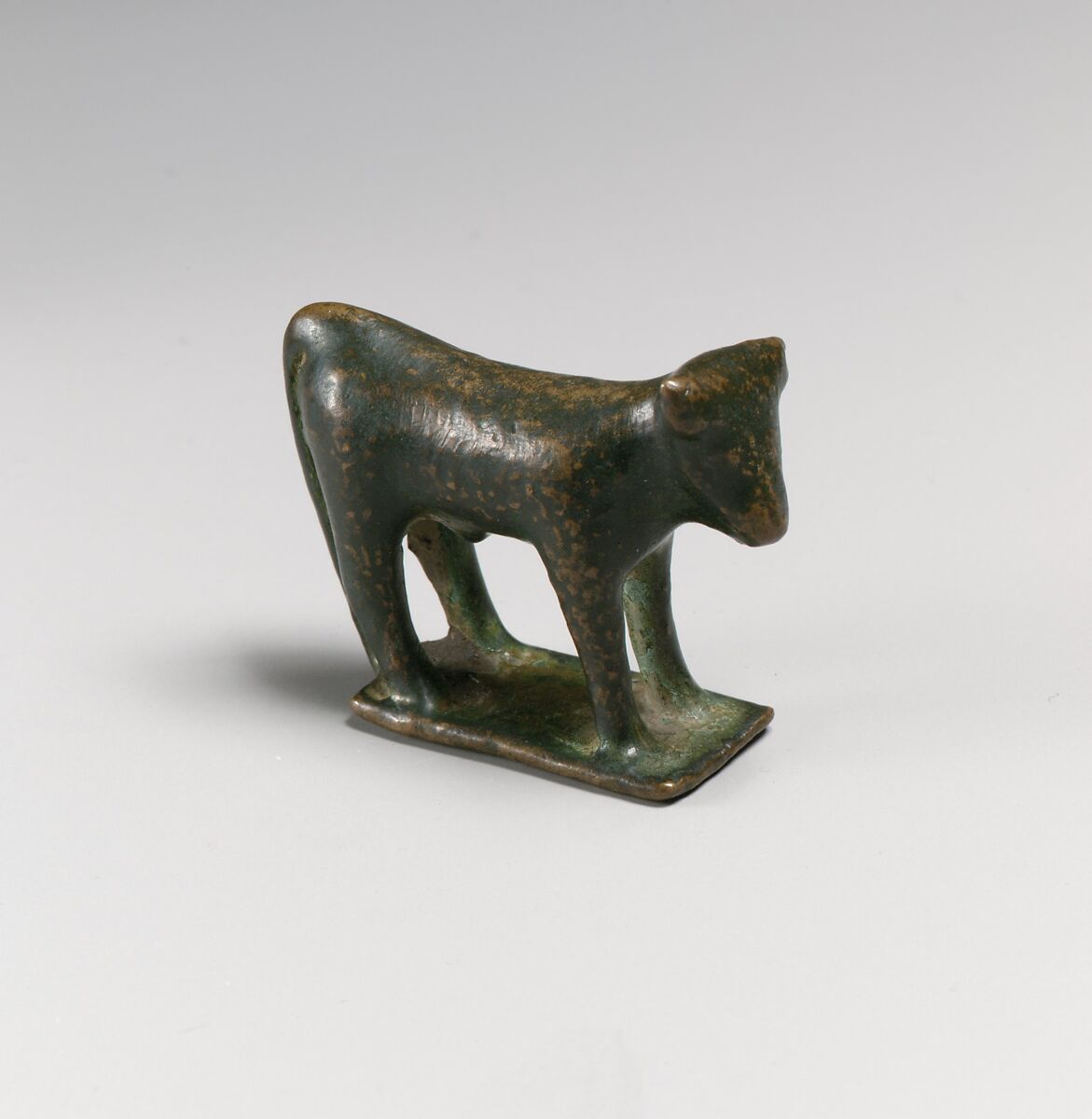 Bronze statuette of a bull, Bronze, Greek 