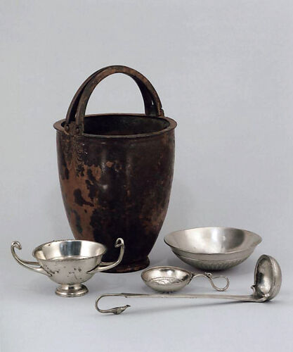 Silver phiale (libation bowl)