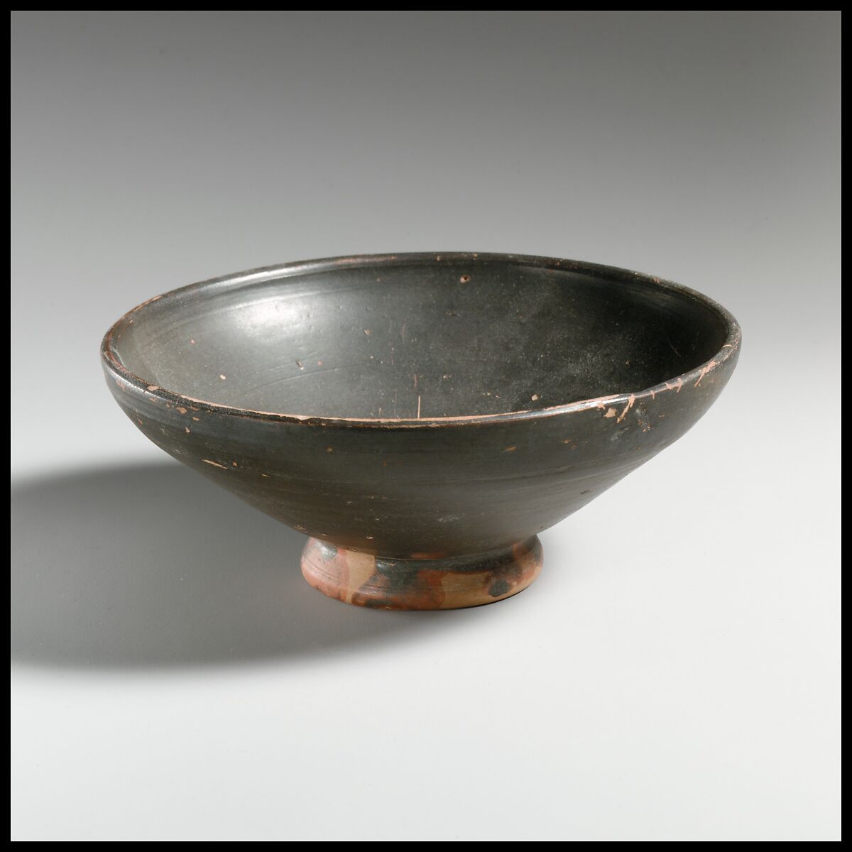 Bowl with foot, Terracotta, Etruscan