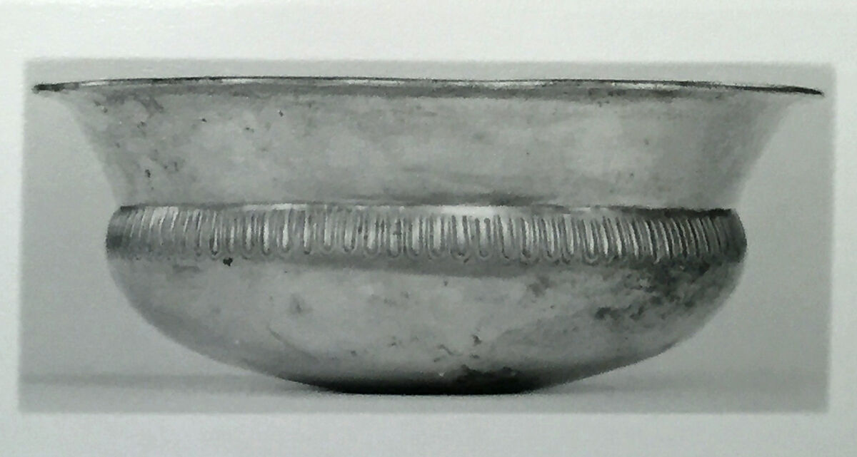 Silver phiale (libation bowl), Silver, East Greek 