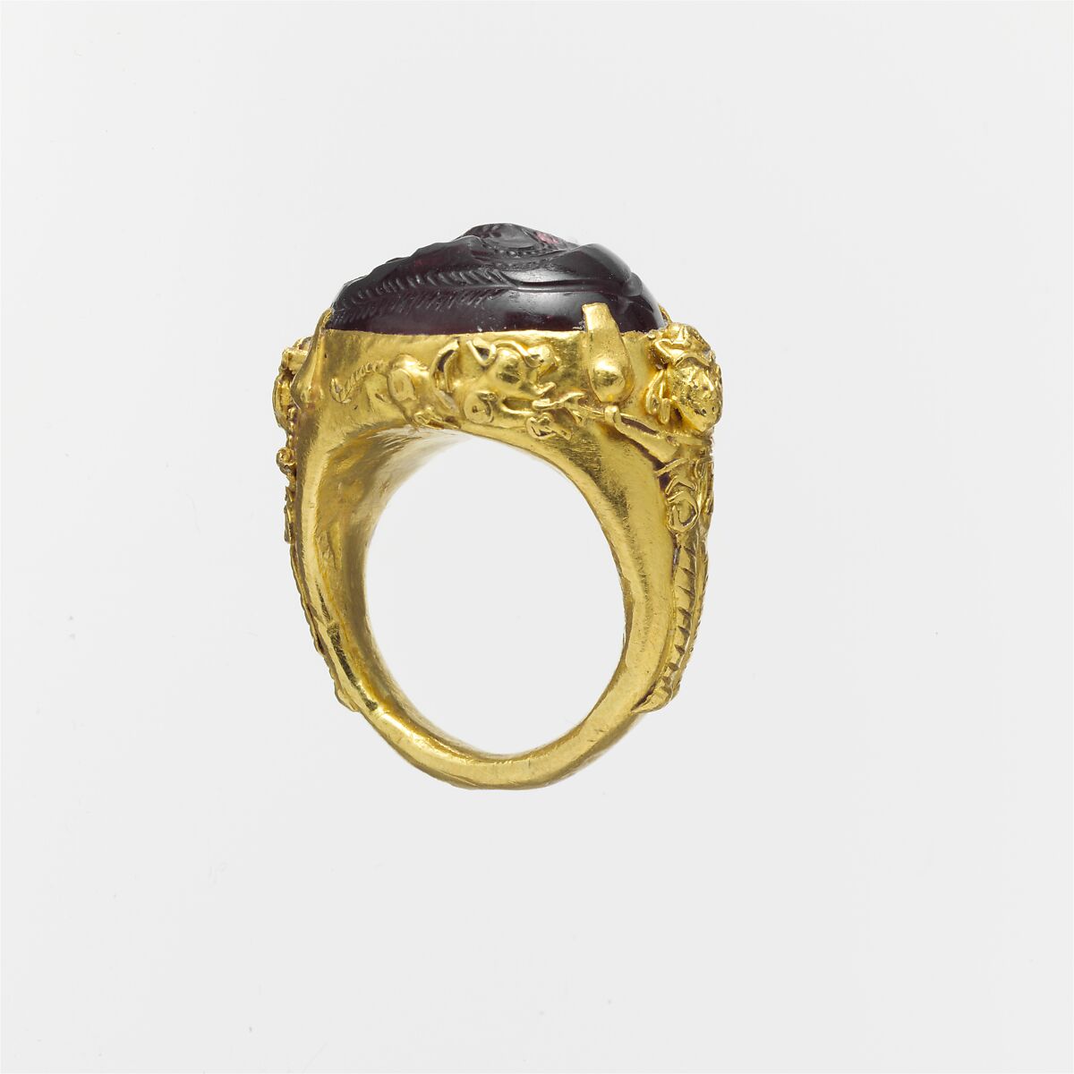 Gold ring with a carnelian or glass intaglio, Gold, Roman 