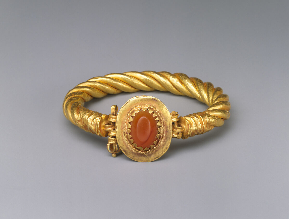 Gold bracelet with a carnelian stone, Gold and carnelian, Roman 